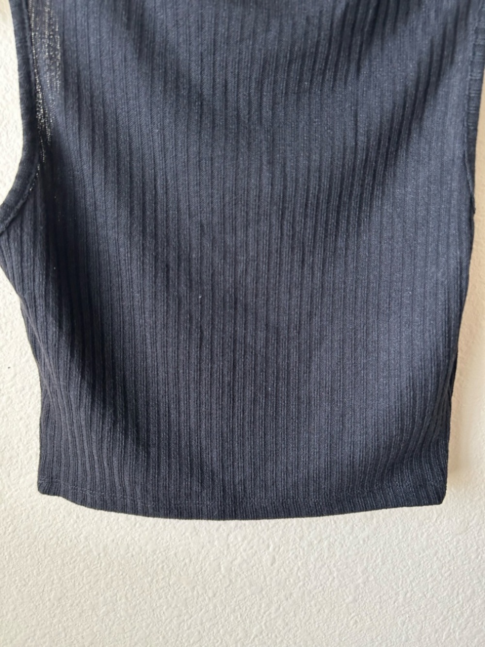 Black Ribbed Crop Tank Top Sweater Vneck Crossover Keyhole Front Shein XSmall - Picture 6 of 8